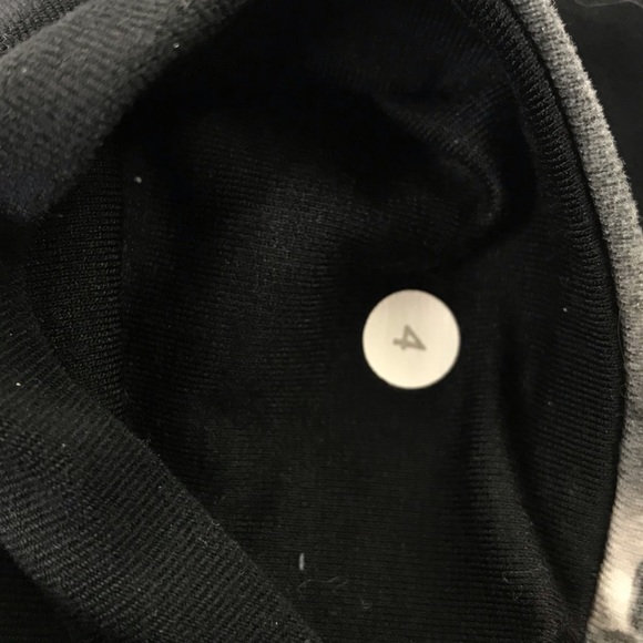 Lululemon Wunder Under Pants Size 4 - Picture 5 of 6